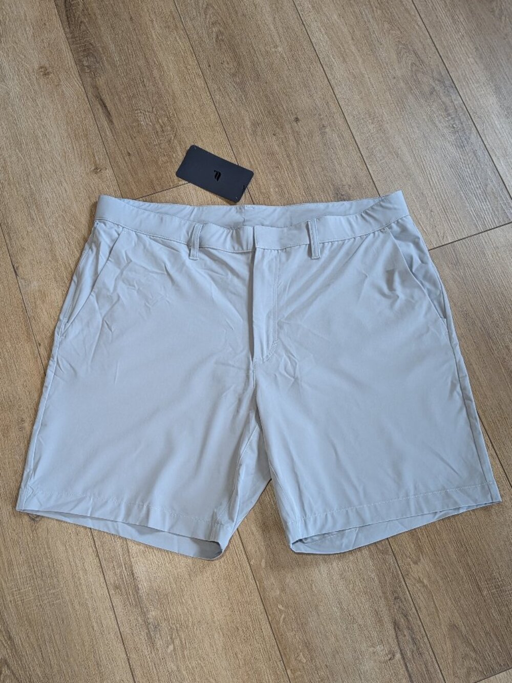 NWT Fabletics The Only Short XL Mens Gray Performance Stretch Water Resistant